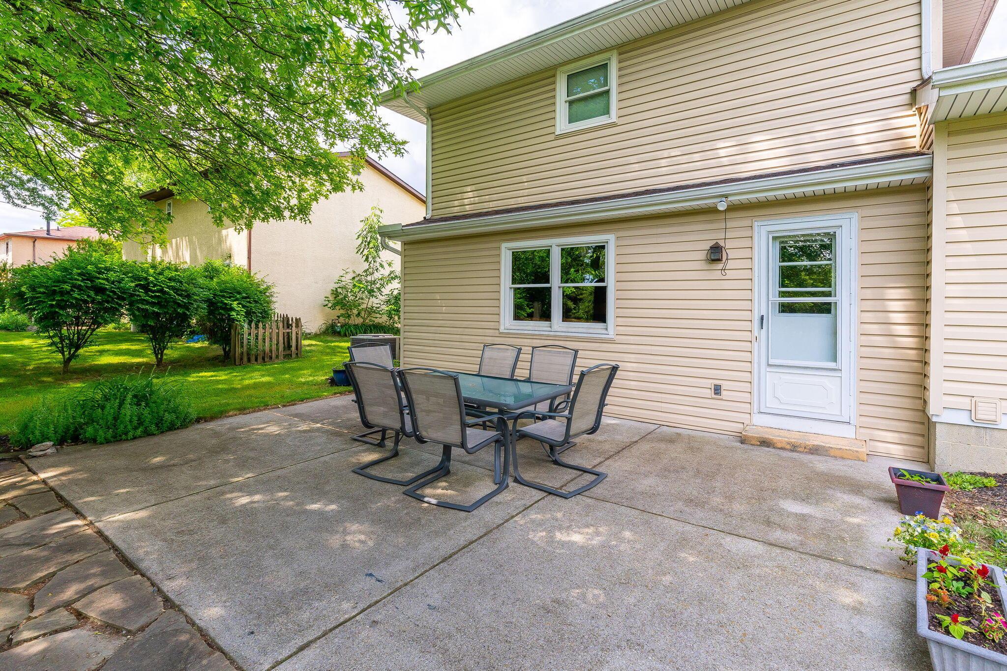 5478 Larkwood Road Columbus, OH 43229 - Photo 44 of 50 5478 Larkwood Rd (Exterior)-9