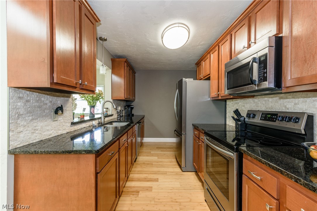 1443 Raleigh Boulevard Akron, OH 44321 - Photo 10 of 29 Gallery Image 10