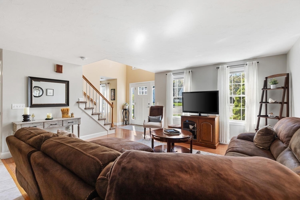 104 Ridgewood Drive Taunton, MA 02780 - Photo 12 of 40