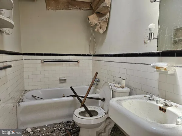 $150,000 | 5918 Malvern Avenue, Philadelphia, PA 19131