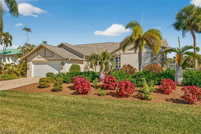 $995,000 | 686 Emeril Court, Sanibel, FL 33957