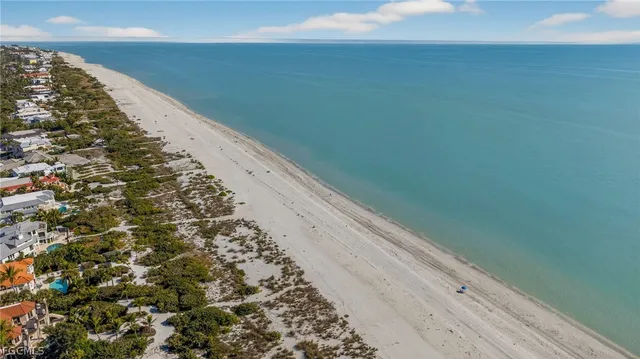 $995,000 | 686 Emeril Court, Sanibel, FL 33957