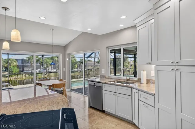 $995,000 | 686 Emeril Court, Sanibel, FL 33957