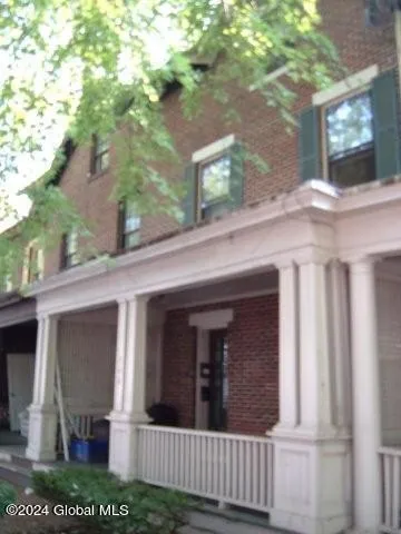 $1,095 | 566 Park Avenue, Unit 1, Albany, NY 12208