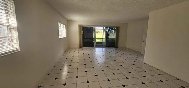 $2,400 | 12701 Southwest 13th Street, Unit 101F, Pembroke Pines, FL 33027