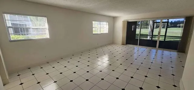 $2,400 | 12701 Southwest 13th Street, Unit 101F, Pembroke Pines, FL 33027