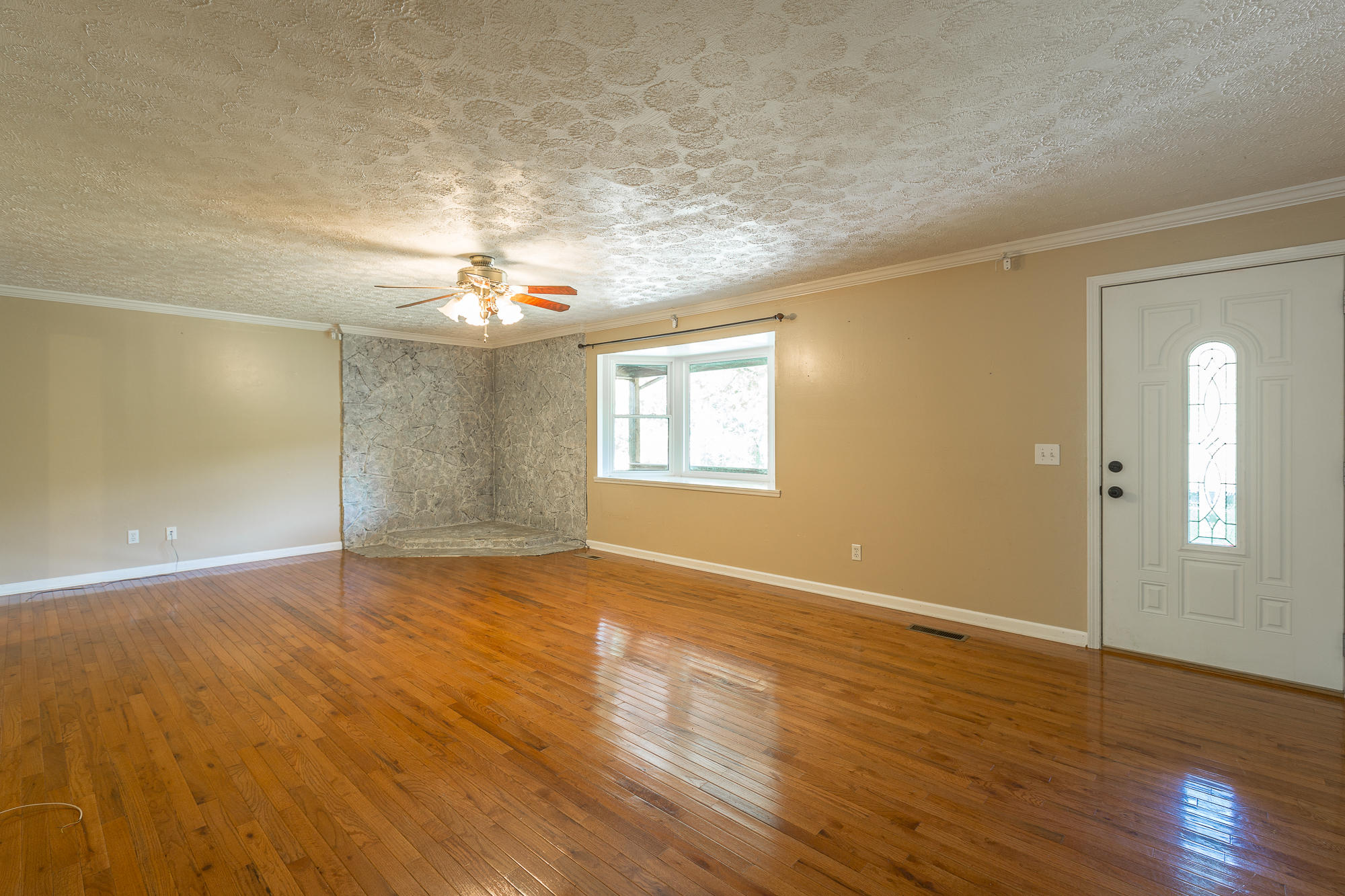 547 Jacobs Road Ringgold, GA 30736 - Photo 8 of 31 547 Jacobs Rd. HD-32