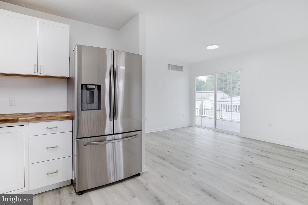 8524 Jenkins Road Pasadena, MD 21122 - Photo 8 of 37 Gallery Image 8