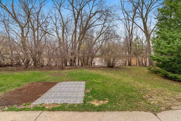 $279,900 | 801 Caroline Street, Neenah, WI 54956