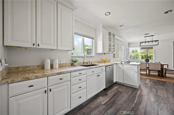 $849,900 | 7027 Gloria Avenue, Lake Balboa, CA 91406