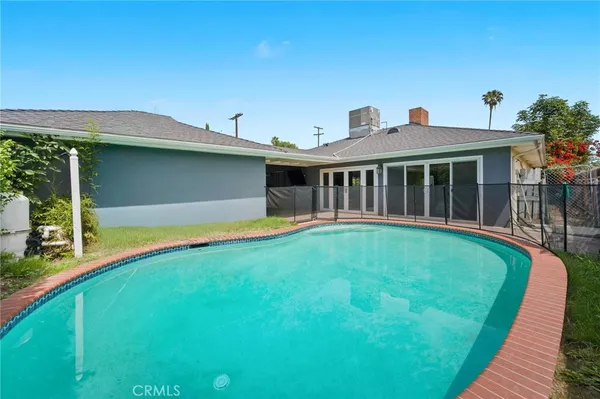 $849,900 | 7027 Gloria Avenue, Lake Balboa, CA 91406