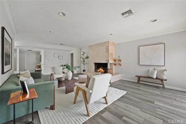 $849,900 | 7027 Gloria Avenue, Lake Balboa, CA 91406