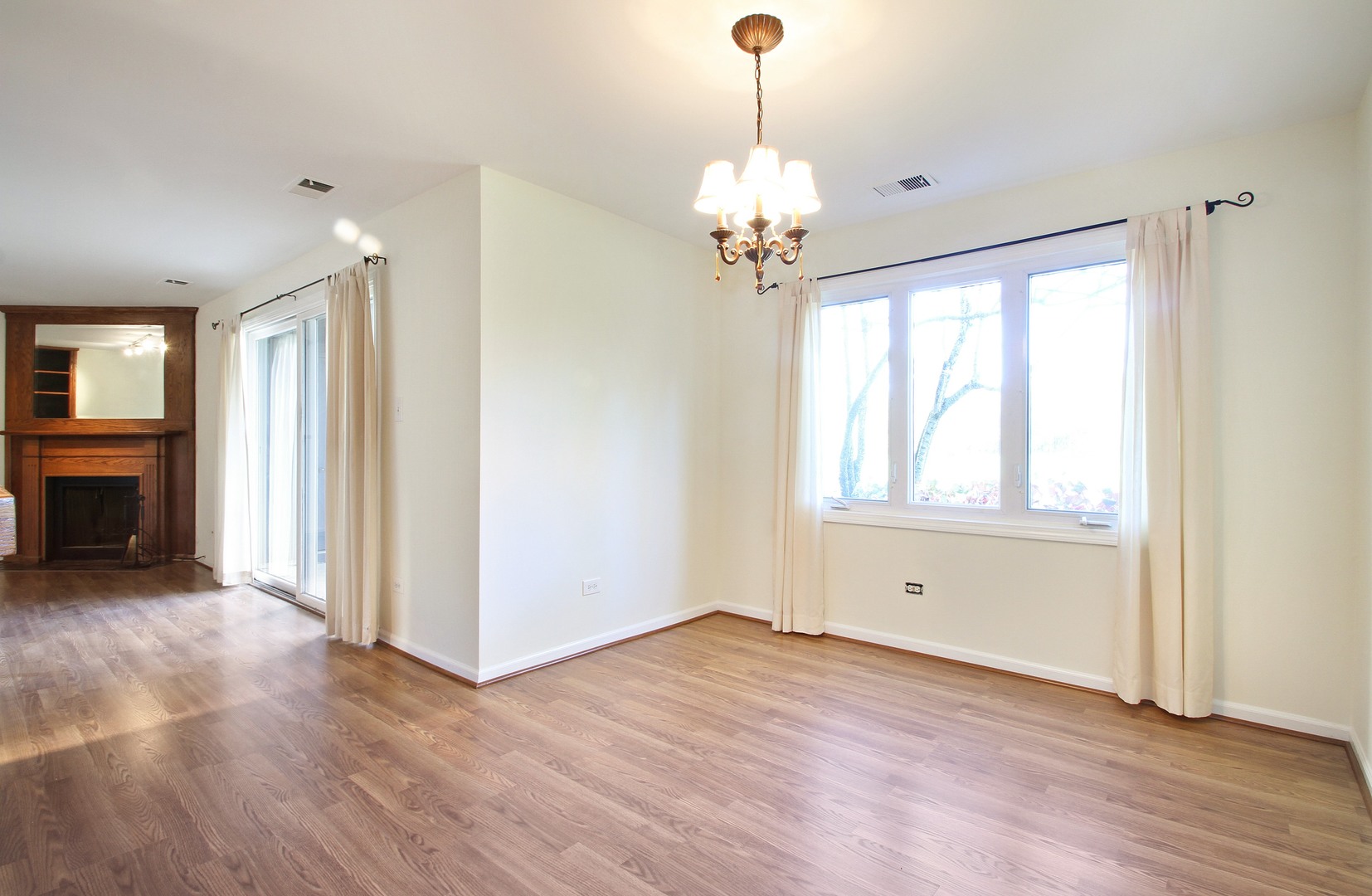 2013 Ammer Ridge Court, Unit 101 Glenview, IL 60025 - Photo 5 of 10