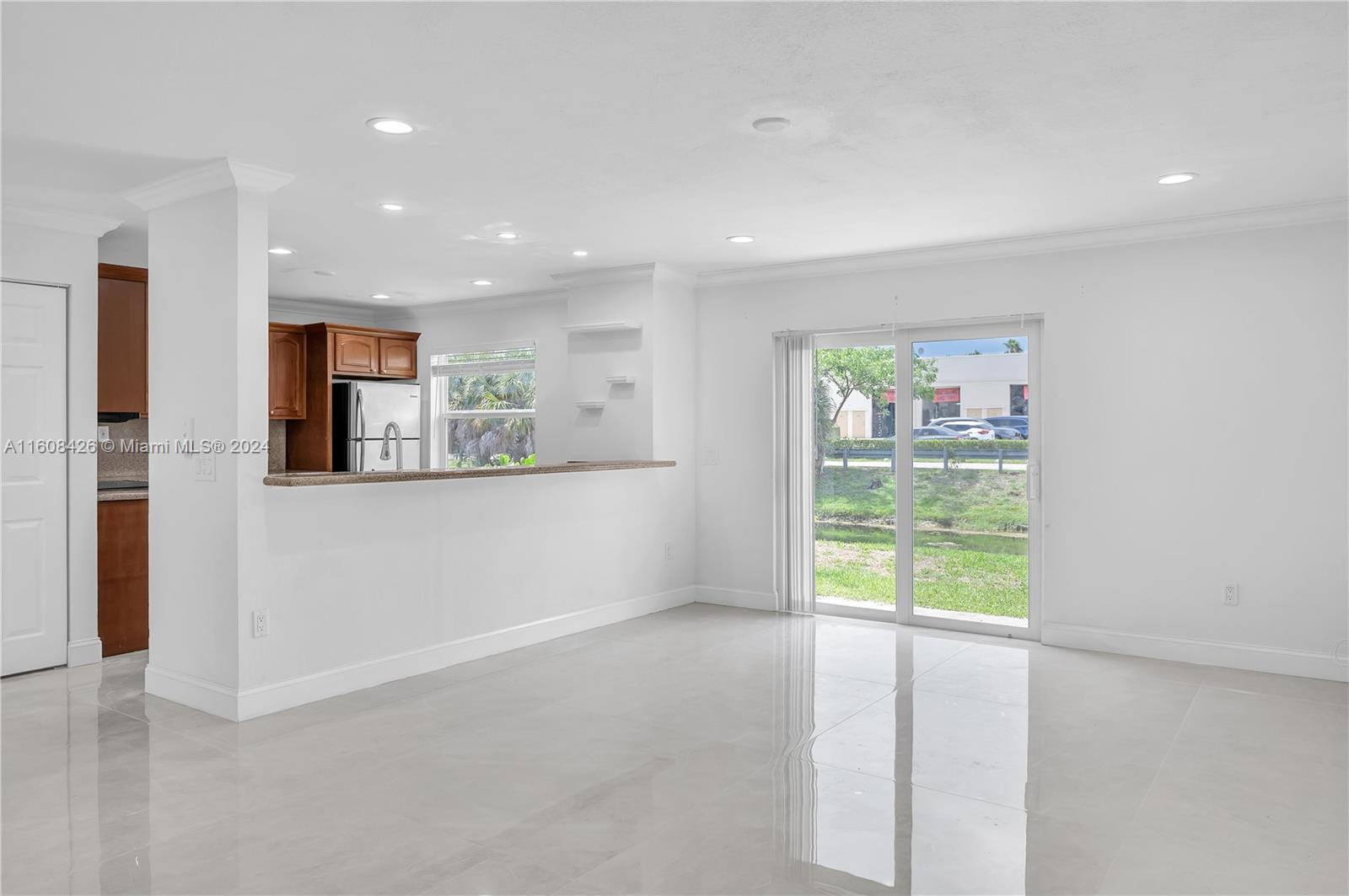 10667 Northwest 45th St Unit 10667  