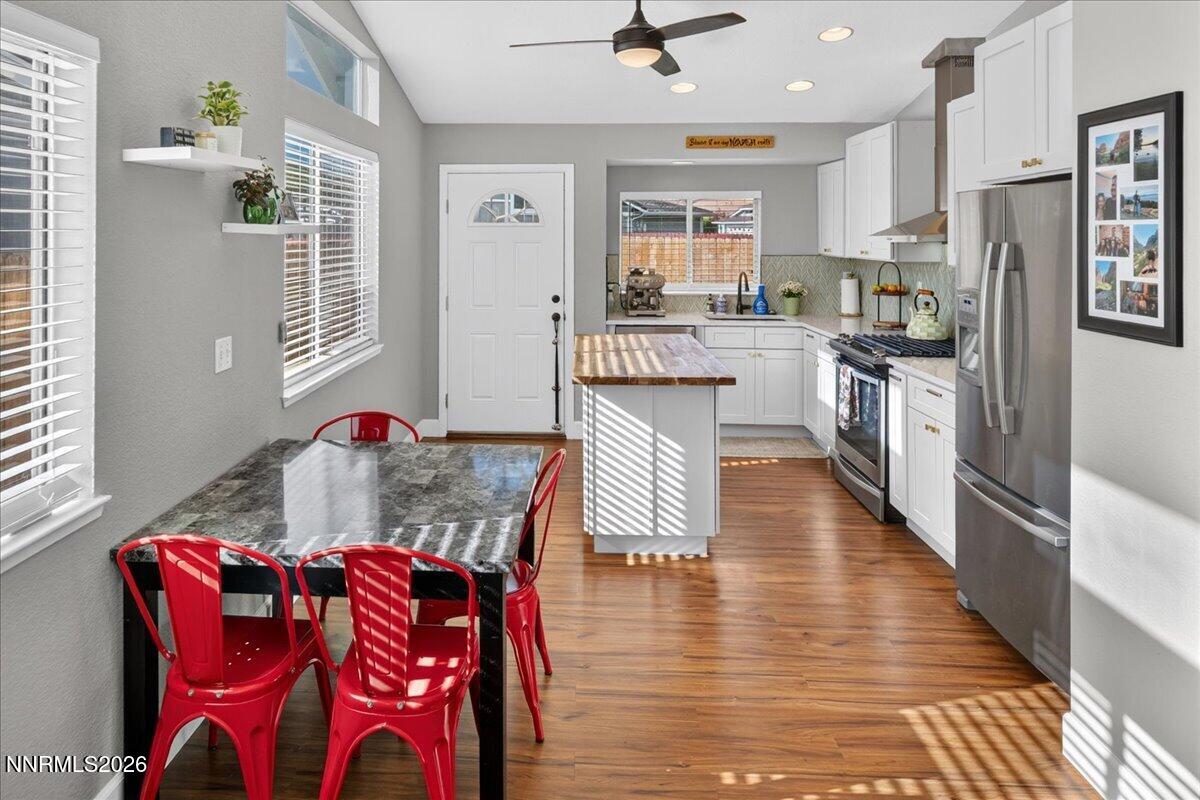 7559 Water View Way Reno, NV 89511 - Photo 10 of 32 10-DSC_7798