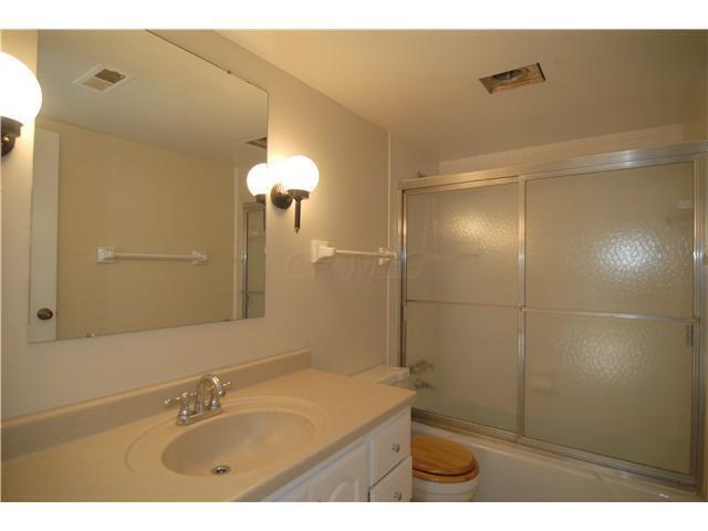 1852 Fishinger Road, Unit 3 Upper Arlington, OH 43221 - Photo 8 of 15 8