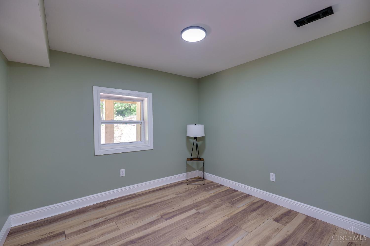 2456 Moores Road Hamilton, OH 45013 - Photo 15 of 35 Gallery Image 15