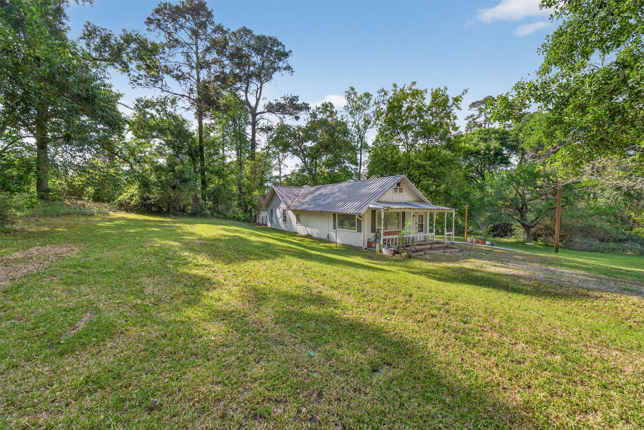 15185 Travis Lane Willis, TX 77378 - Photo 25 of 32