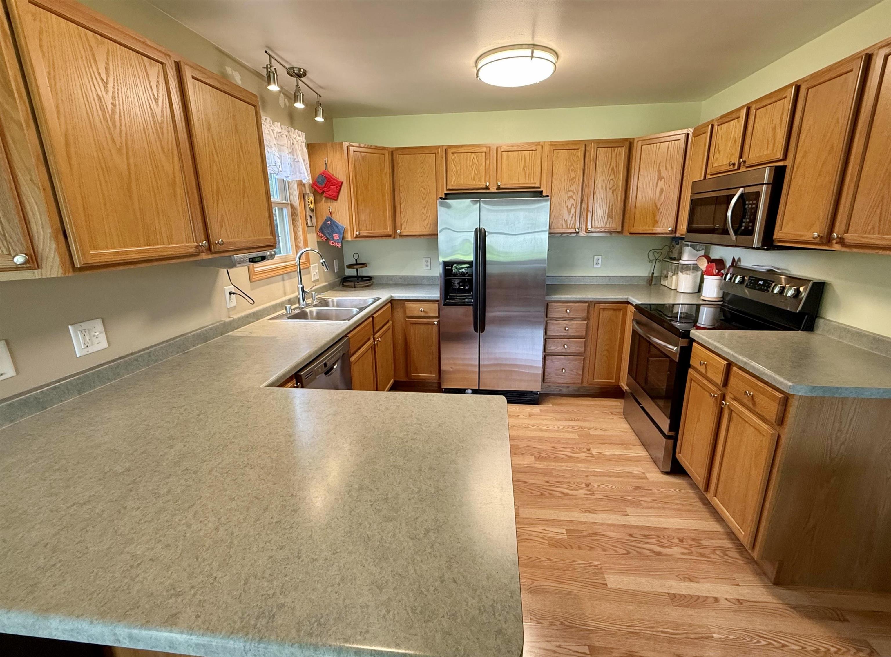 411 David Arena, WI 53503 - Photo 20 of 32 Gallery Image 20