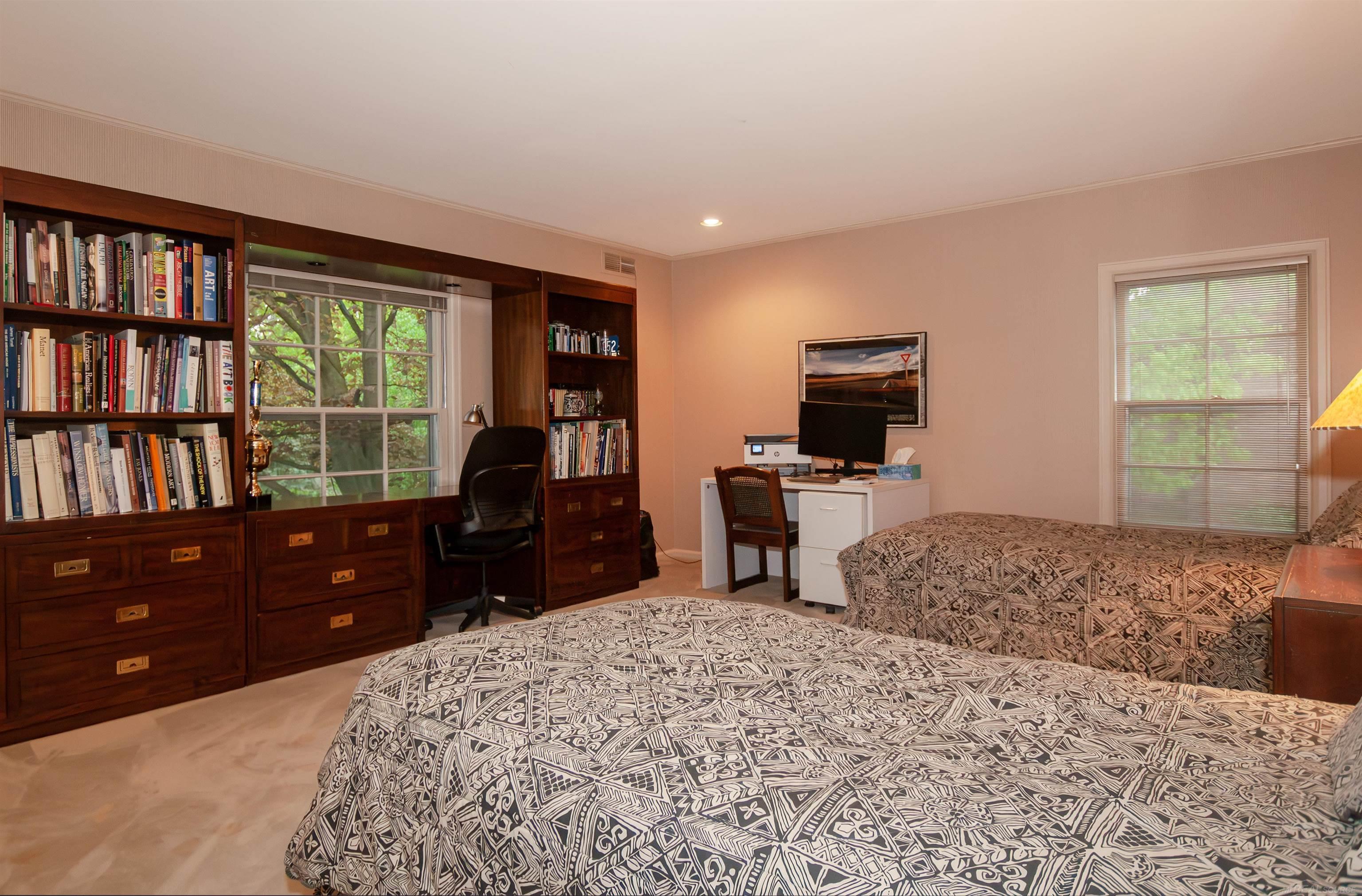 570 Oxford Road Grosse Pointe Woods, MI 48236 - Photo 67 of 99