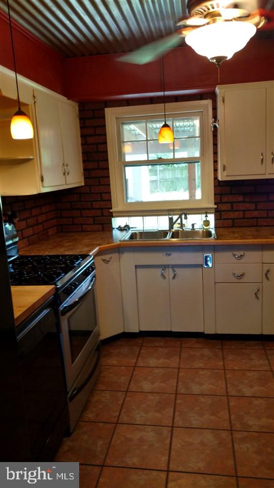 1505 Letchworth Road Camp Hill, PA 17011 - Photo 9 of 25 Gallery Image 9