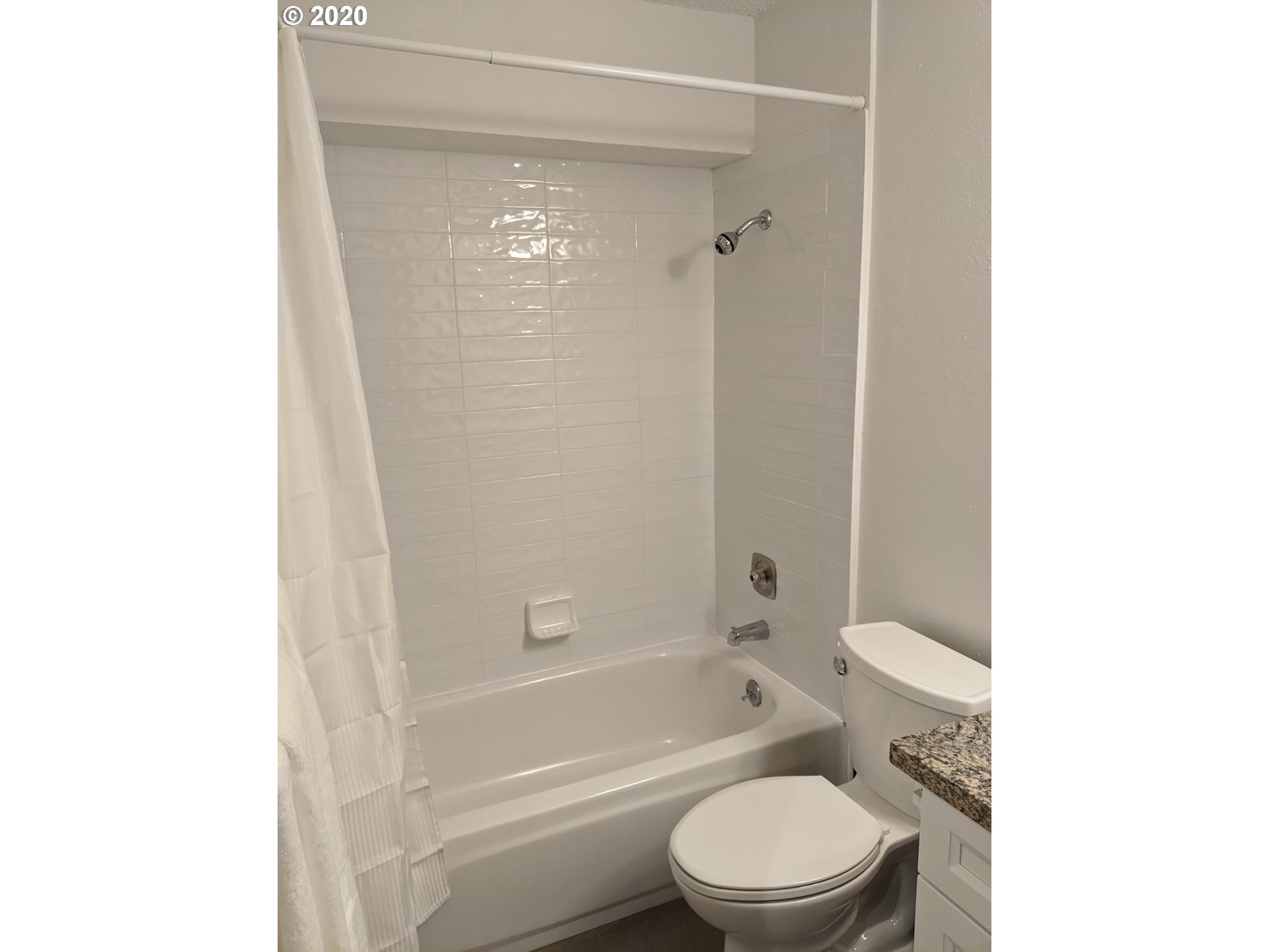 11044 Southwest Greenburg Road, Unit 114 Tigard, OR 97223 - Photo 9 of 12 Gallery Image 9