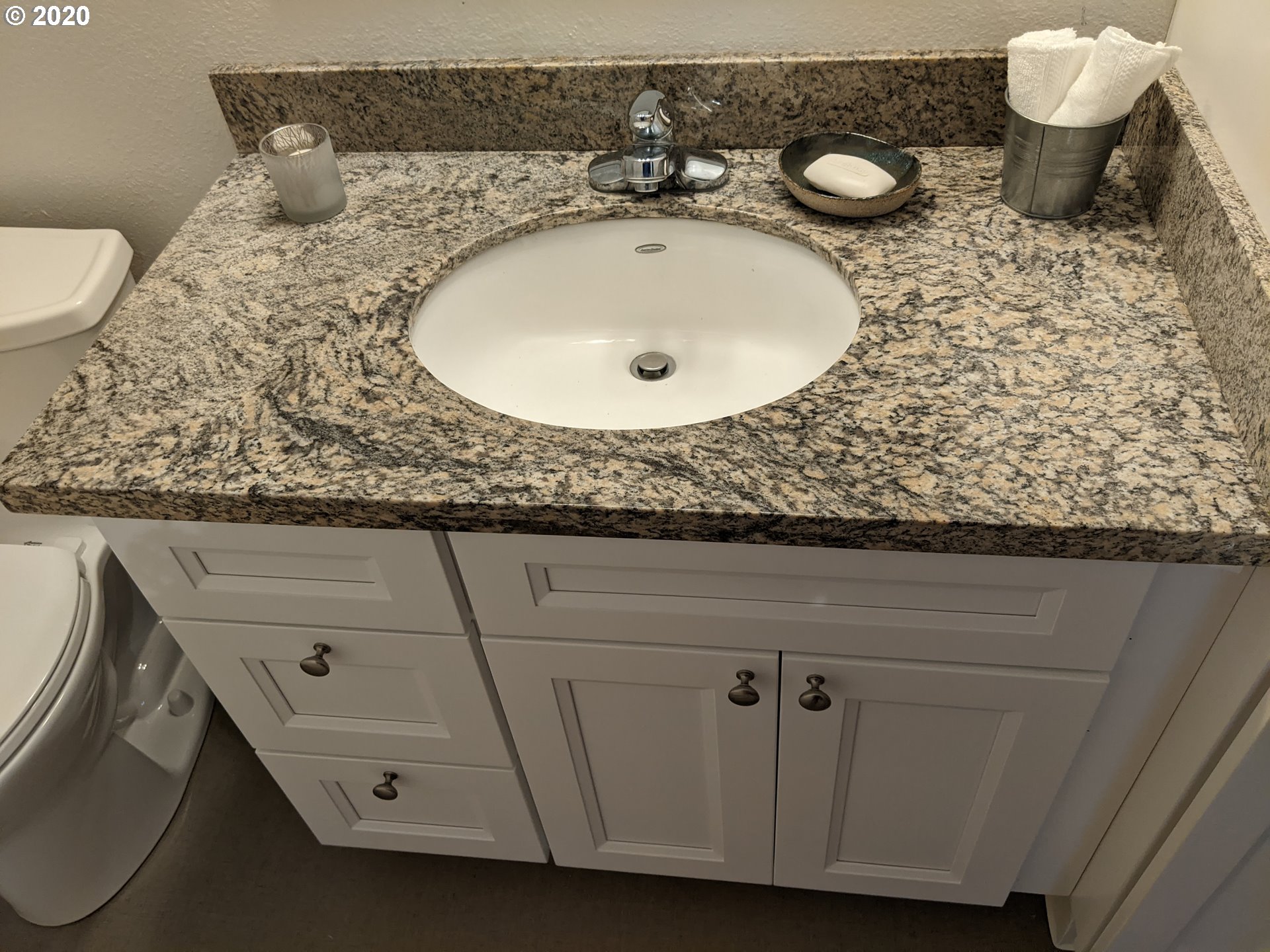 11044 Southwest Greenburg Road, Unit 114 Tigard, OR 97223 - Photo 10 of 12 Gallery Image 10