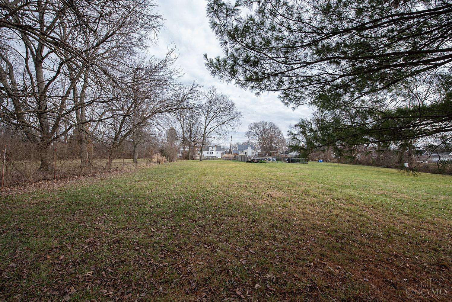 324 Cameron Road Springdale, OH 45246 - Photo 31 of 33