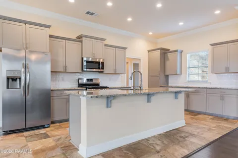 $299,000 | 301 Brianna Lane, Broussard, LA 70518