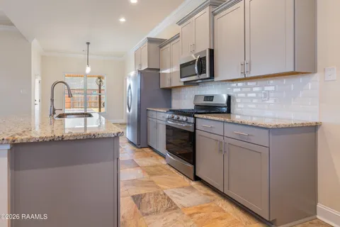 $299,000 | 301 Brianna Lane, Broussard, LA 70518