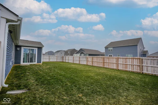 $329,900 | 949 Borealis Drive, Franklin, IN 46131