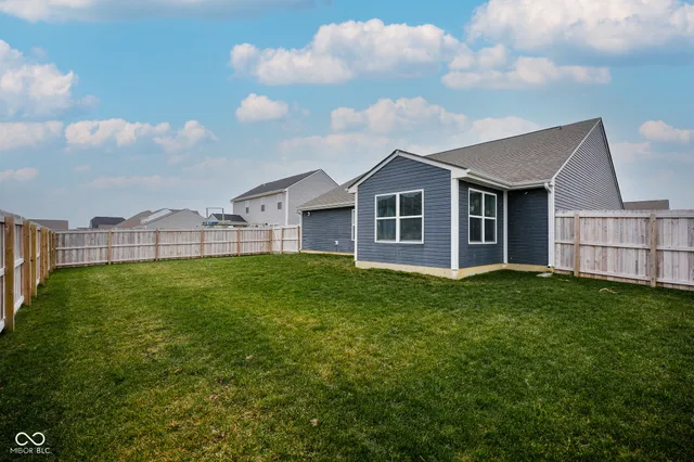 $329,900 | 949 Borealis Drive, Franklin, IN 46131