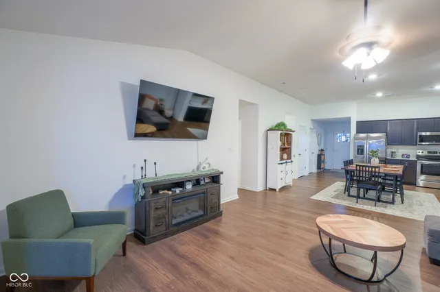 $329,900 | 949 Borealis Drive, Franklin, IN 46131