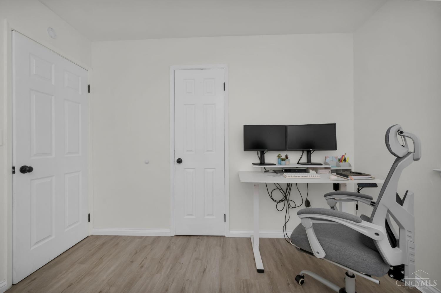 11649 Kenn Road Cincinnati, OH 45240 - Photo 14 of 36