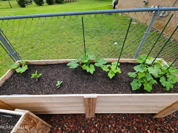 $532,000 | 190 Anthony Drive, Nesbit, MS 38651