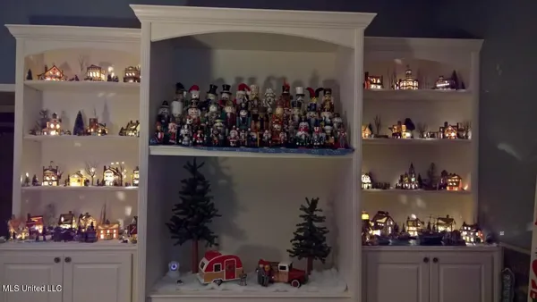 $532,000 | 190 Anthony Drive, Nesbit, MS 38651