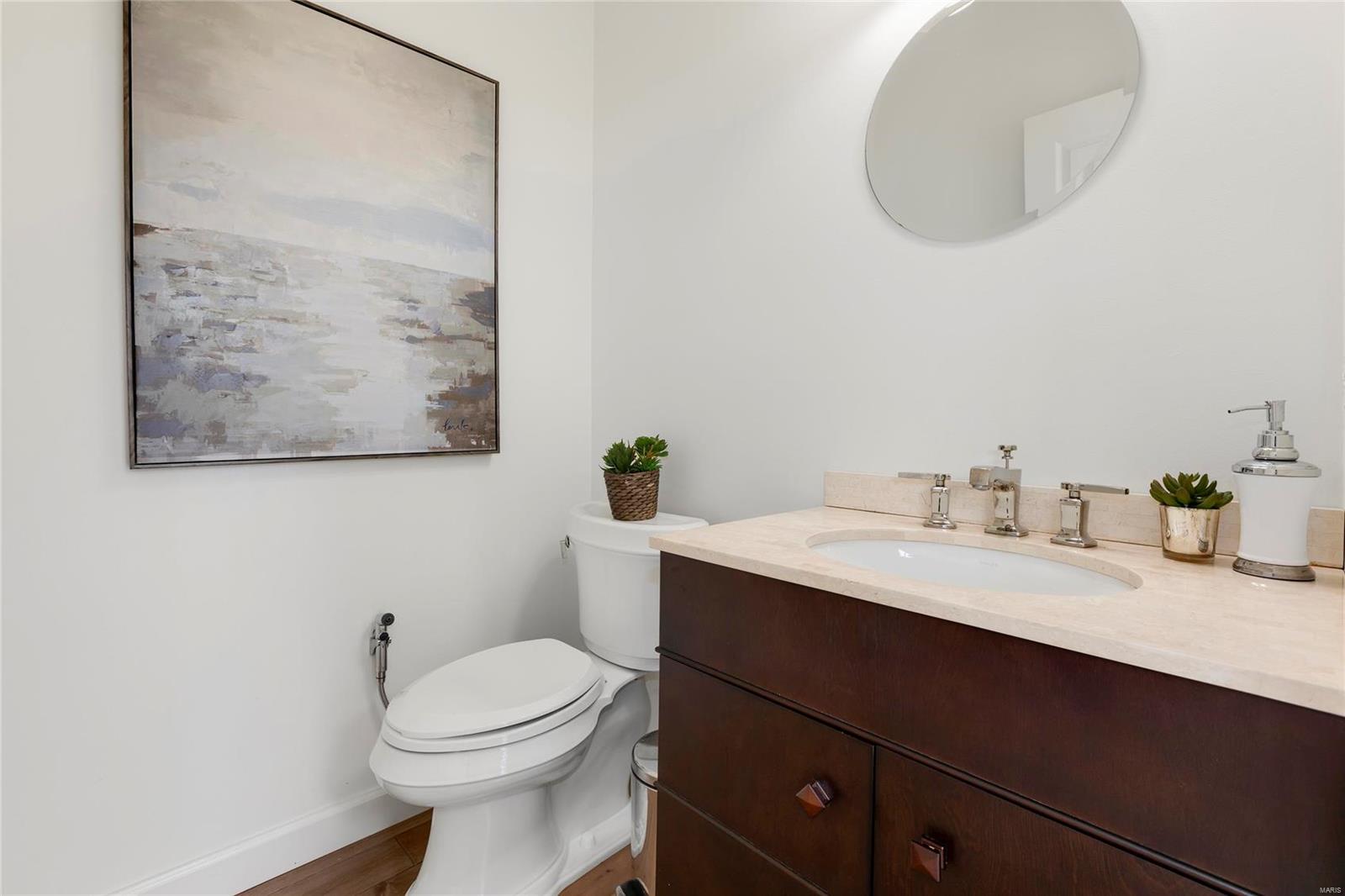 401 Equestrian Pointe Court Chesterfield, MO 63005 - Photo 18 of 46