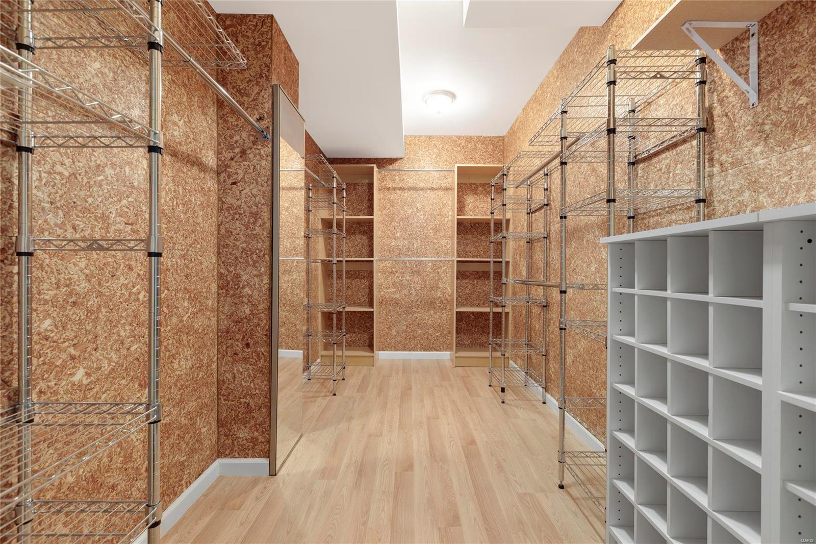 401 Equestrian Pointe Court Chesterfield, MO 63005 - Photo 33 of 46