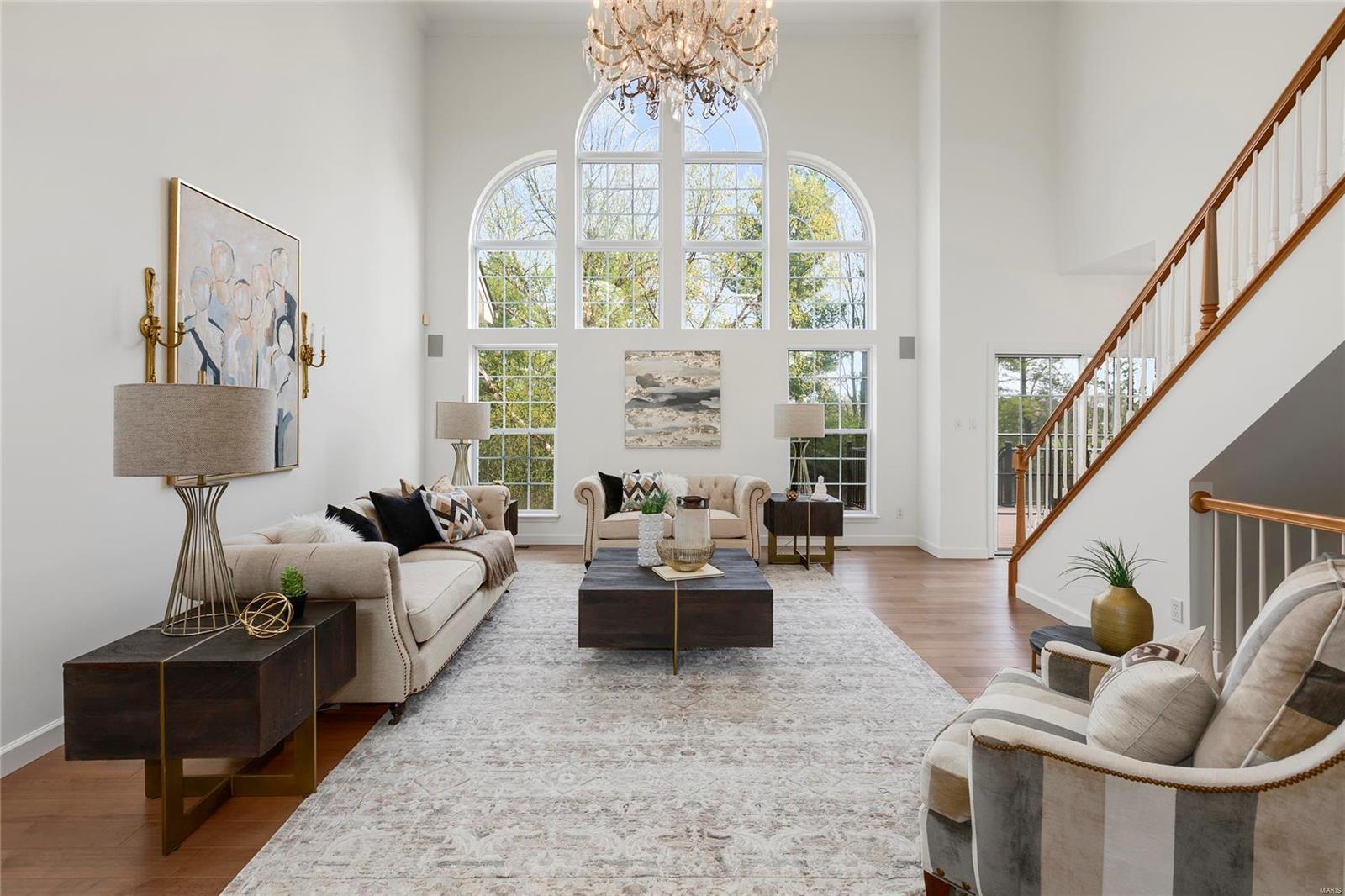 401 Equestrian Pointe Court Chesterfield, MO 63005 - Photo 6 of 46