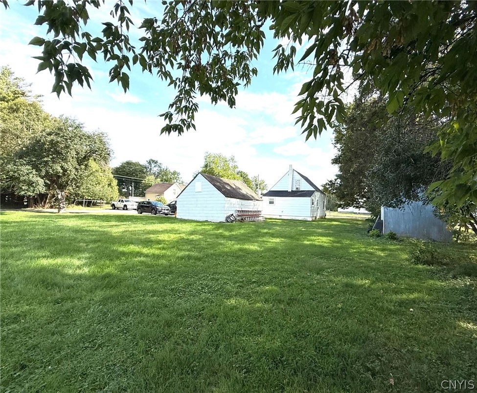 628 Fitch Street Oneida, NY 13421 - Photo 24 of 25 Another view of the lawn