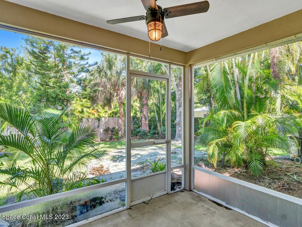534 Sloane Street Sebastian, FL 32958 - Photo 28 of 36 a view of backyard with green space