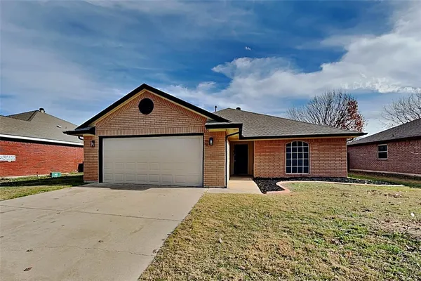 $1,945 | 137 Blue Wood Drive, Saginaw, TX 76179