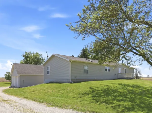 $219,999 | 10078 Highway 9, Hoopeston, IL 60942