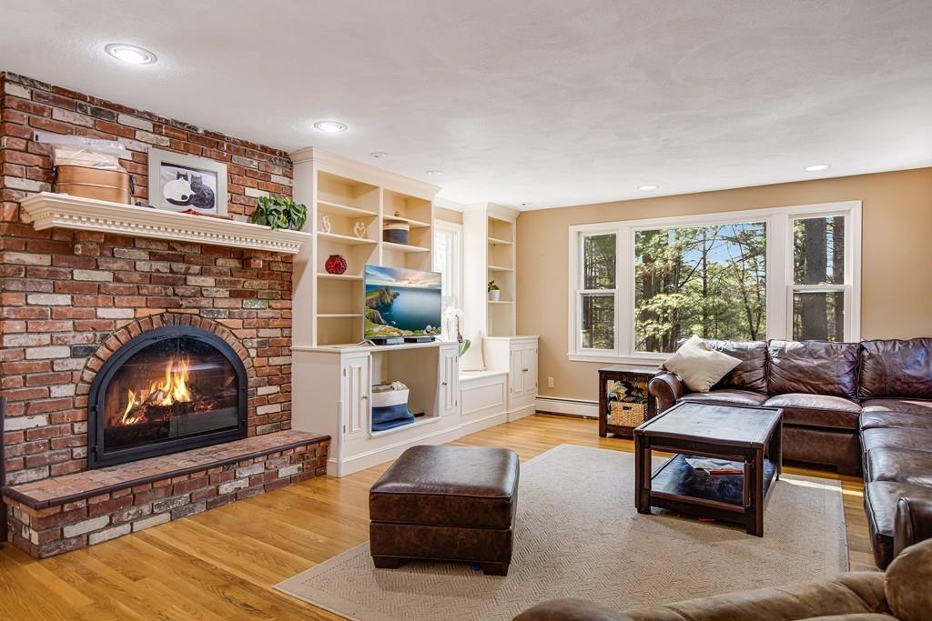 101 Spring Hill Road North Andover, MA 01845 - Photo 16 of 38 Gallery Image 16