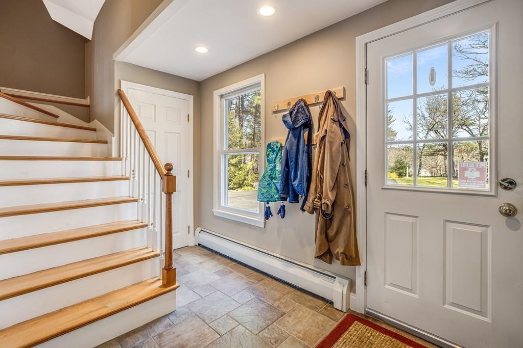 101 Spring Hill Road North Andover, MA 01845 - Photo 10 of 38 Gallery Image 10