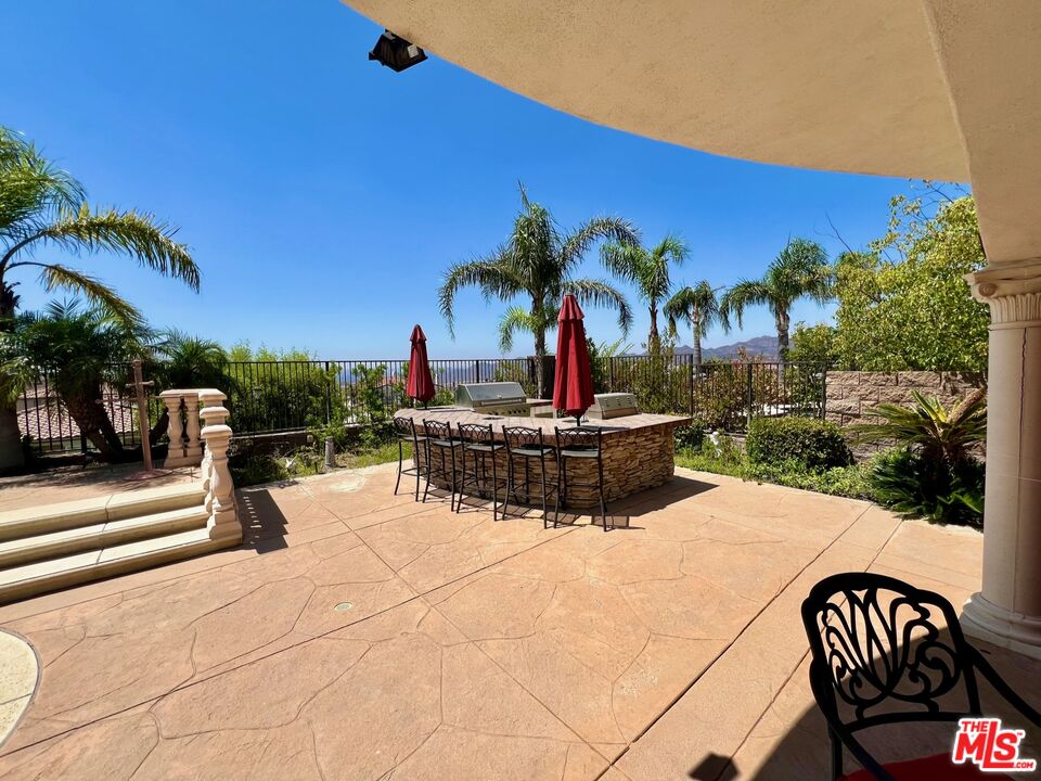 20334 West Vía Mantua Porter Ranch, CA 91326 - Photo 18 of 59