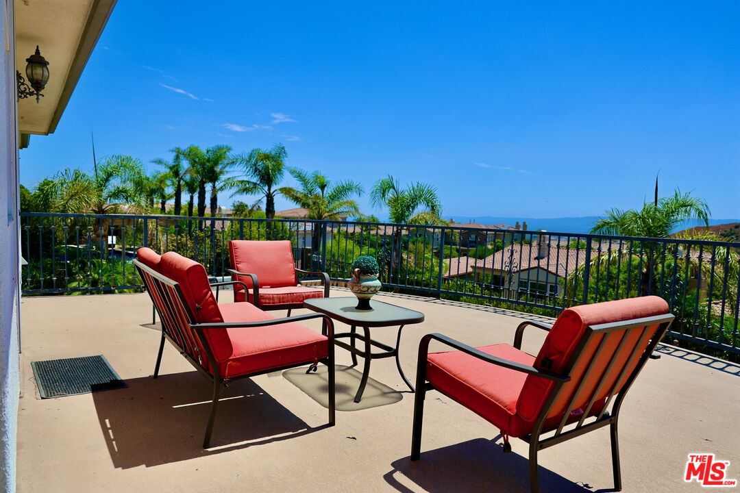 20334 West Vía Mantua Porter Ranch, CA 91326 - Photo 24 of 59