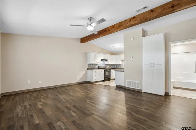 $1,500 | 18350 Farm To Market 47, Unit 1, Wills Point, TX 75169