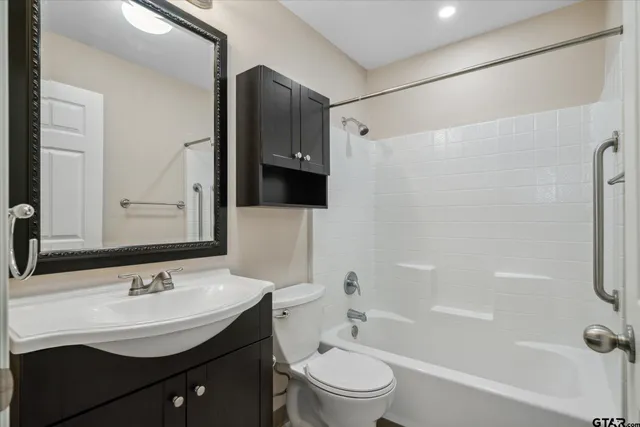 $1,500 | 18350 Farm To Market 47, Unit 1, Wills Point, TX 75169