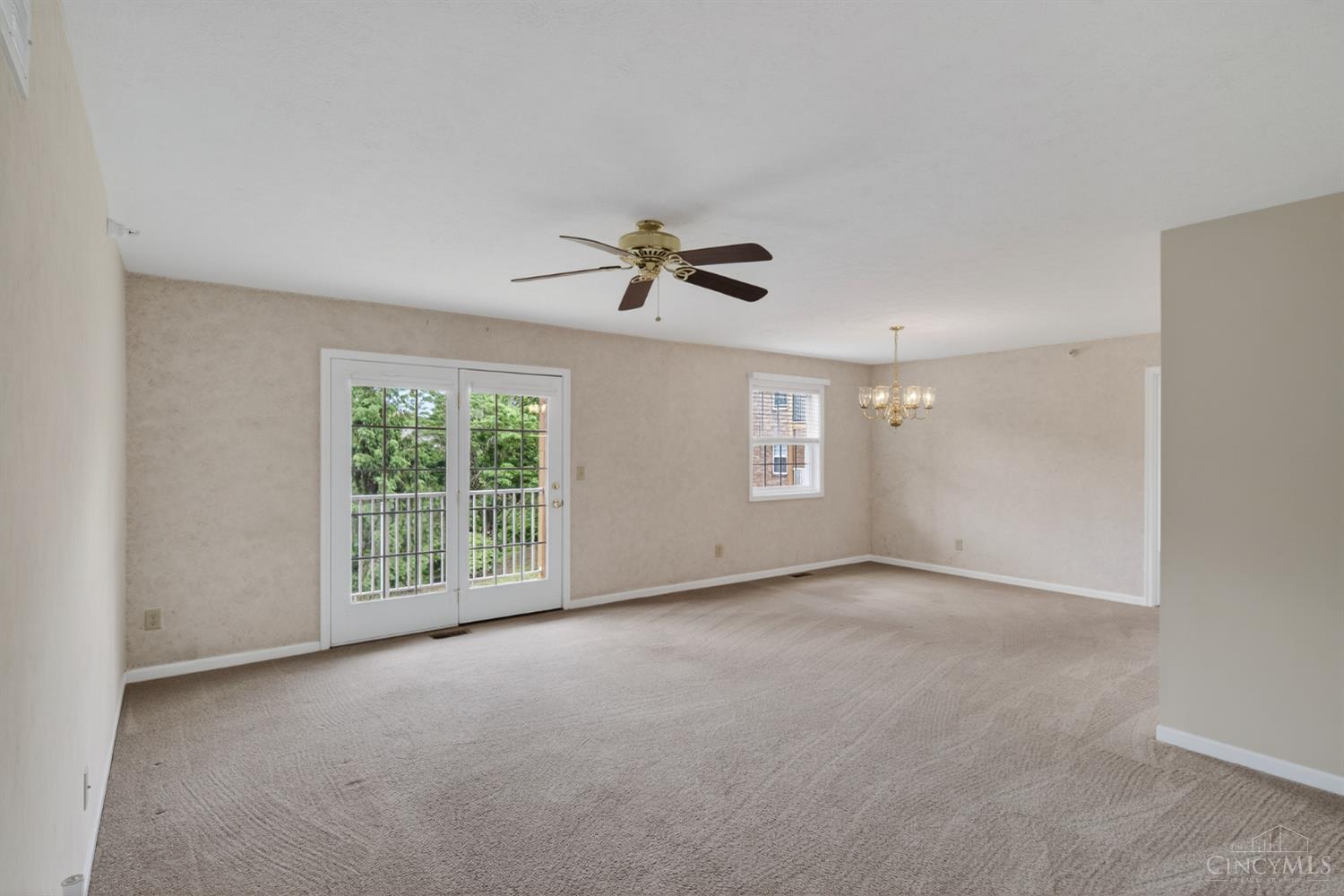 5694 Bridgetown Road, Unit 15 Cincinnati, OH 45248 - Photo 7 of 66 Gallery Image 7